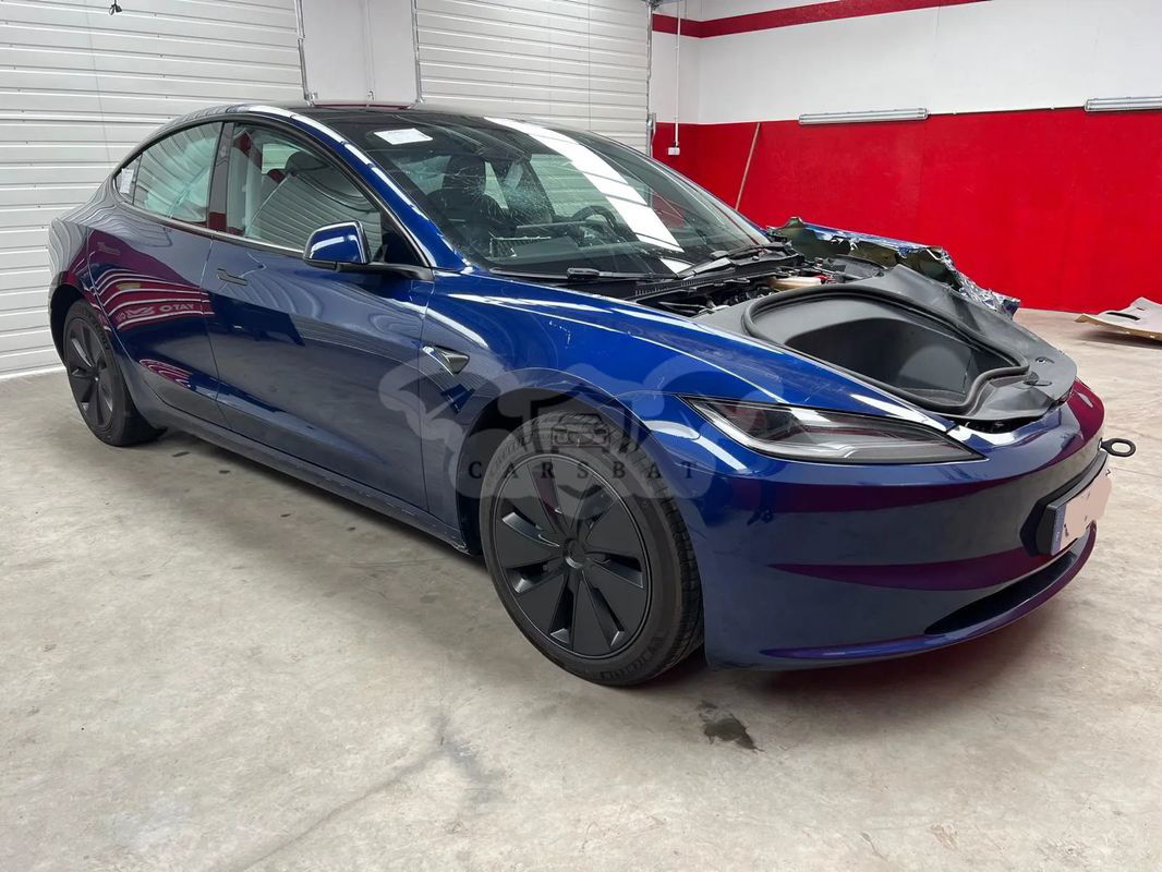 Tesla Model 3 2024