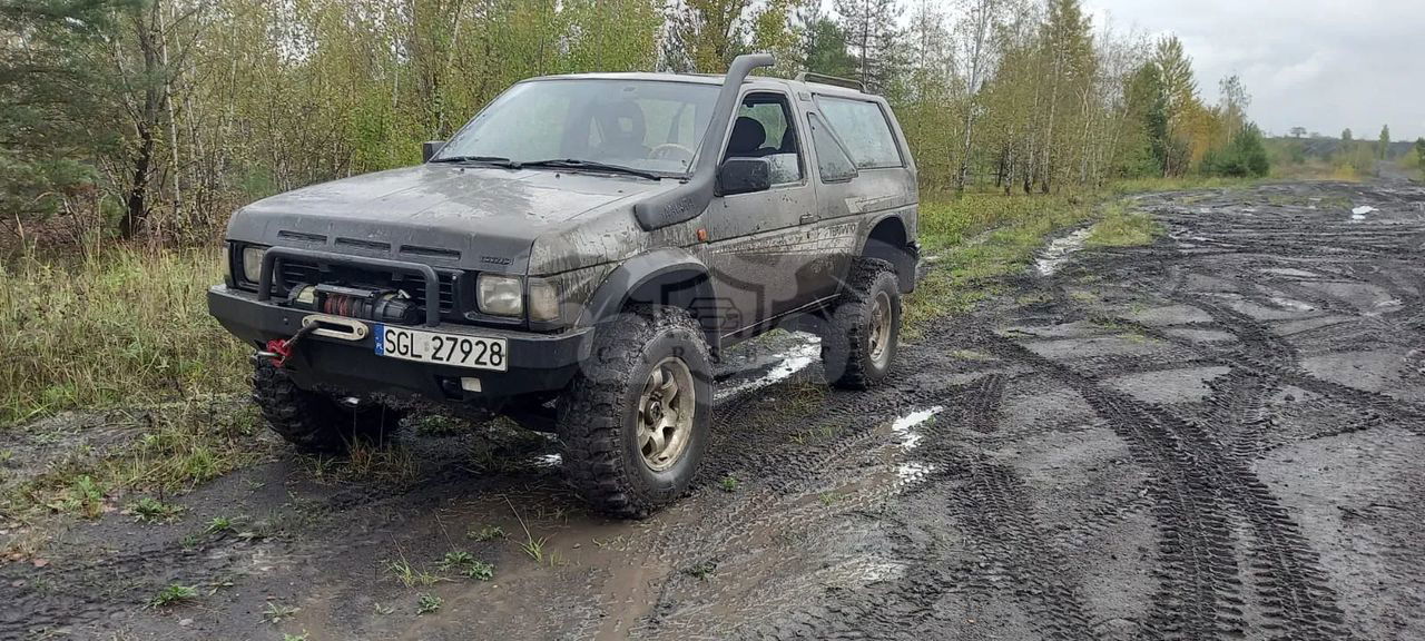 Nissan Terrano I 2.4 1990