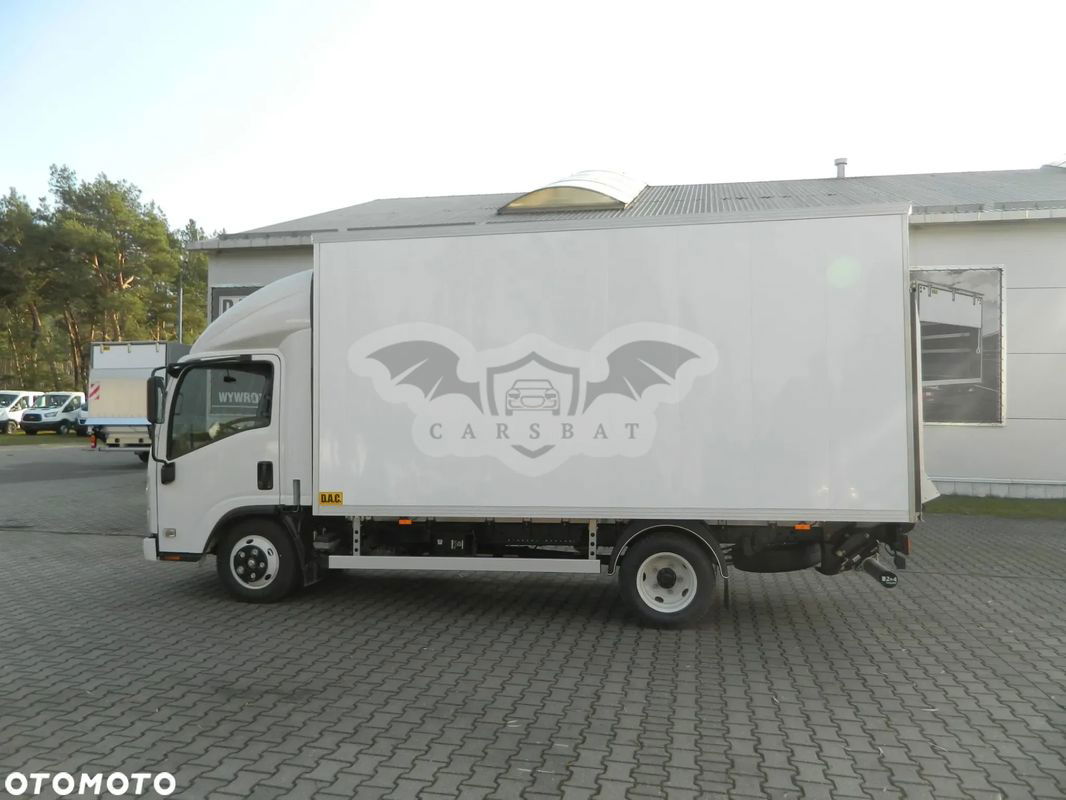 Isuzu M21 2024