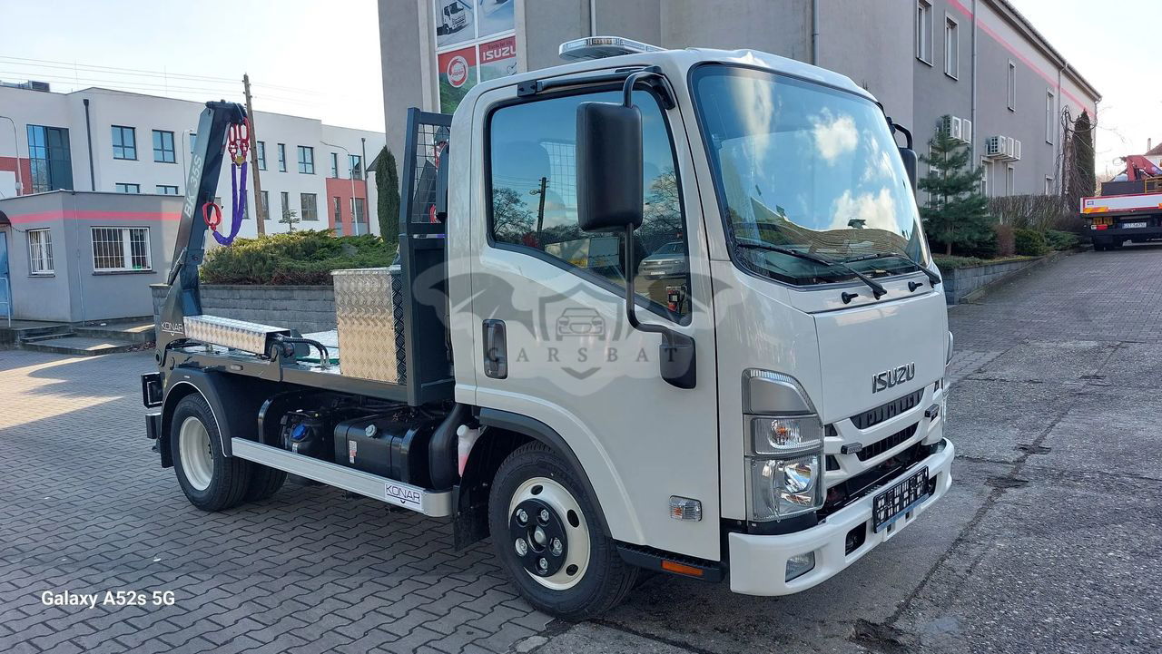 Isuzu M21 2024