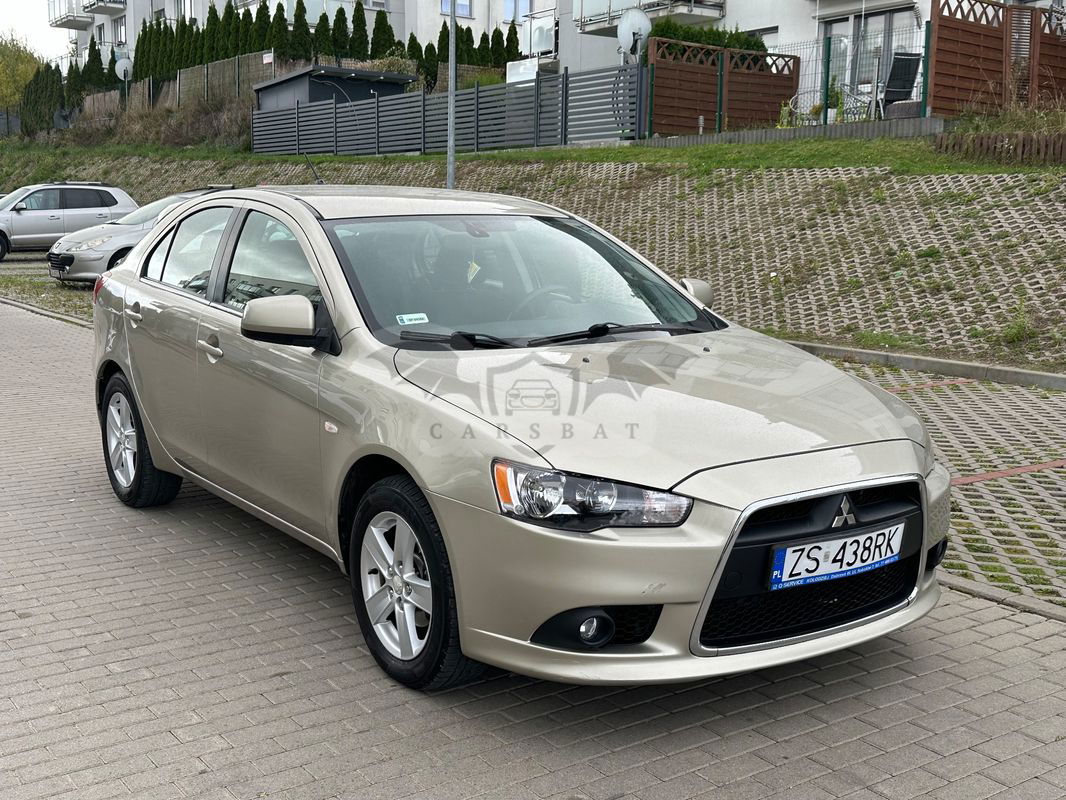 Mitsubishi Lancer VIII 1.8 Invite 2009