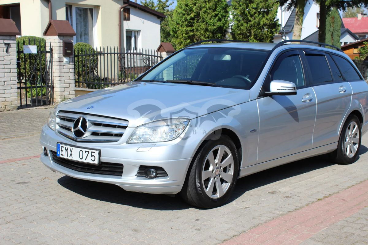 Mercedes-Benz C W204 180 T BlueEFFICIENCY 7G-TRONIC Avantgarde 2011