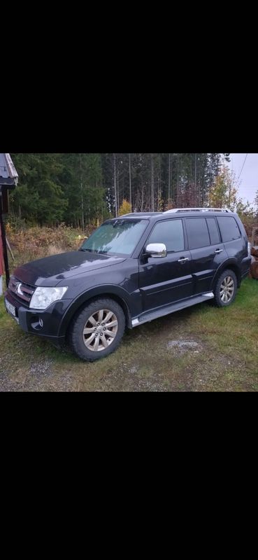 Mitsubishi Pajero IV 2010