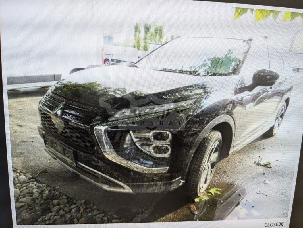 Mitsubishi Eclipse Cross Plug-In Hybrid 4WD Plus 2023