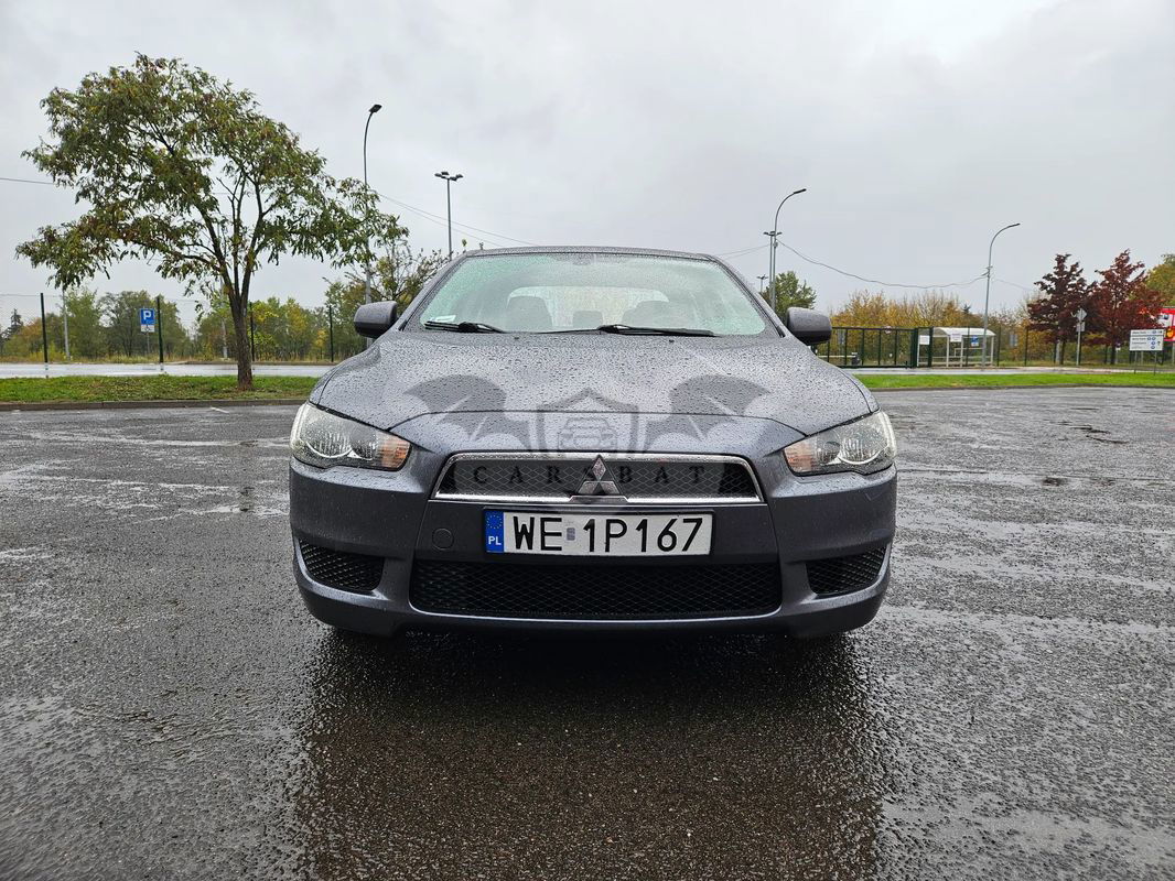 Mitsubishi Lancer VIII 1.5 Invite 2009