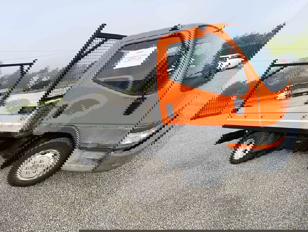 Mitsubishi Fuso Canter 2004