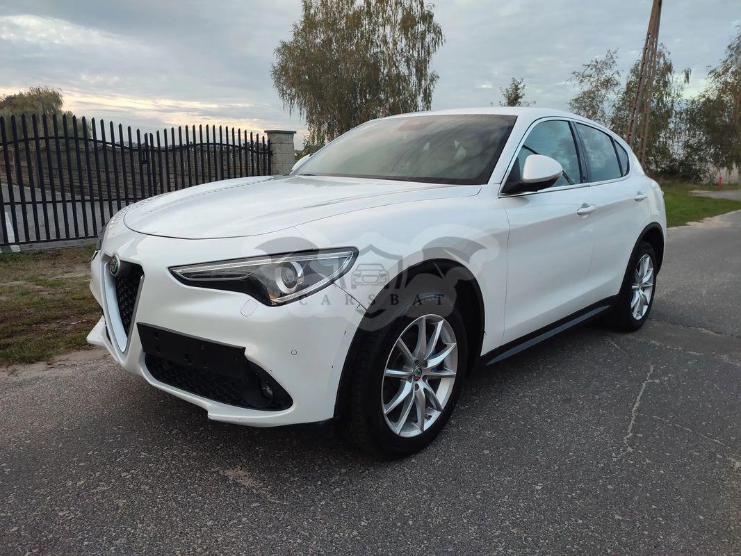 Alfa Romeo Stelvio 2017