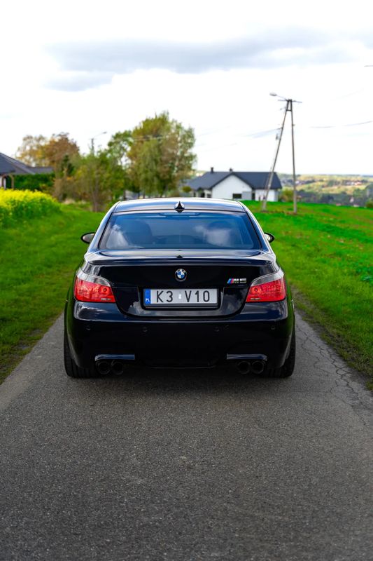 BMW M5 Standard 2005