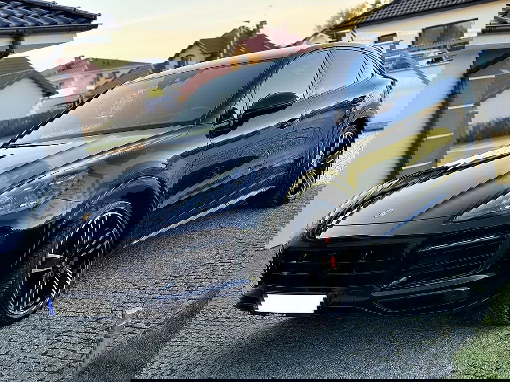 Porsche Cayenne III Coupe GTS 2022