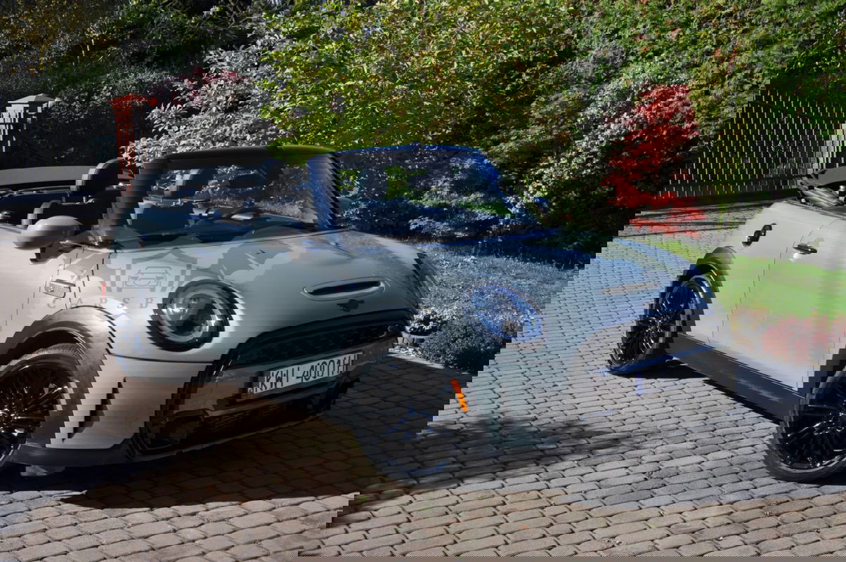 Mini Cooper Cabrio 2023