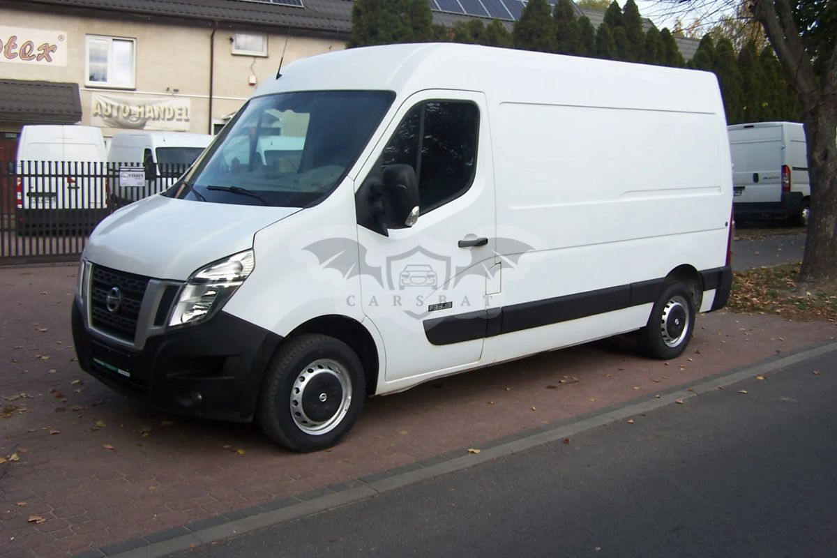 Nissan NV400 2012