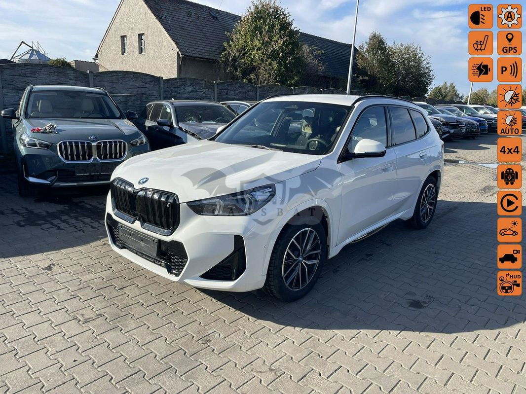 BMW iX1 2024