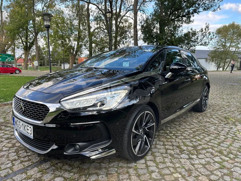 DS DS5 2017