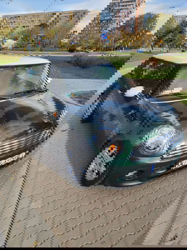 Mini Cooper Standard 2012