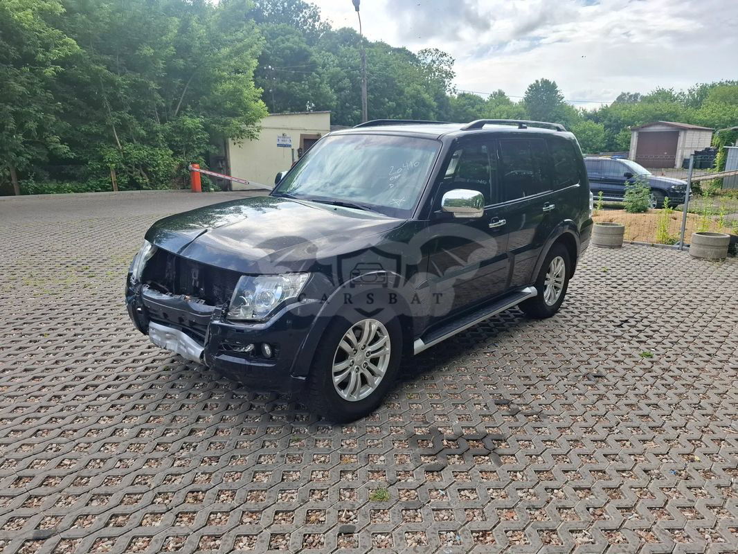 Mitsubishi Pajero IV 3.2 DID Instyle 2015