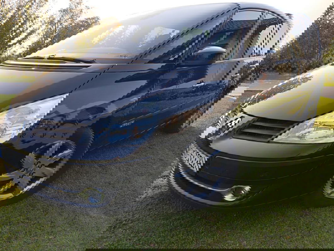 Renault Espace IV 2.0 dCi FAP Dynamique 2012