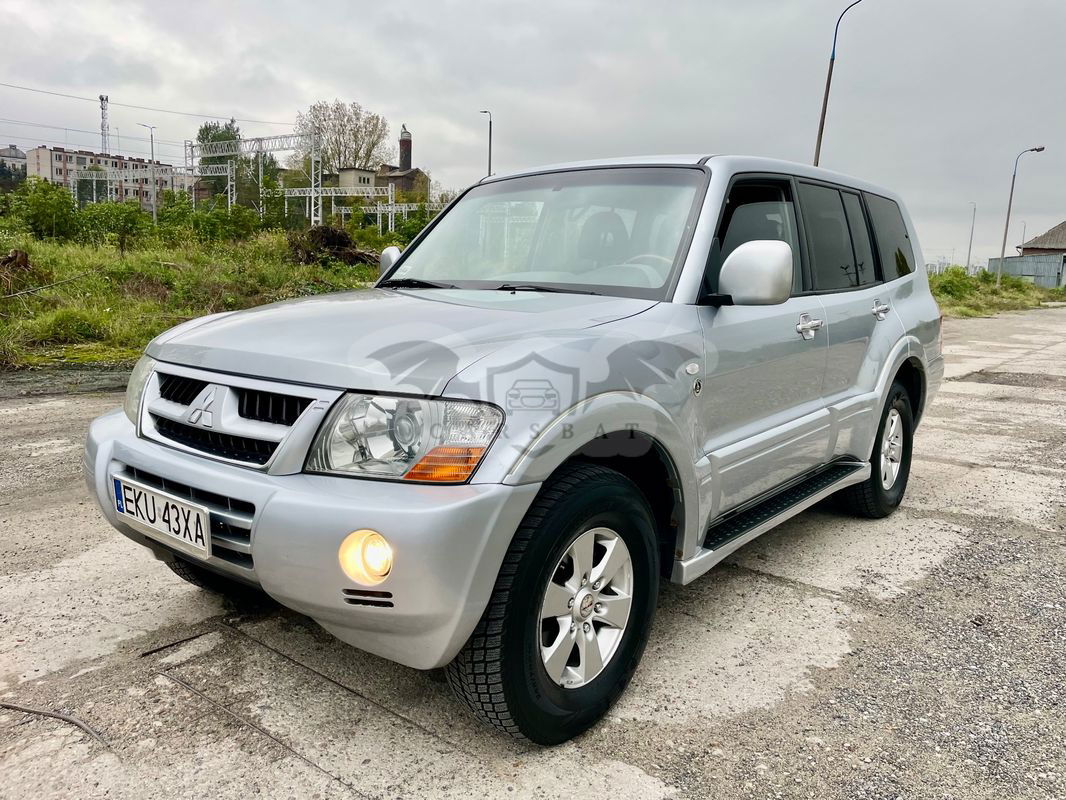 Mitsubishi Pajero III 2004