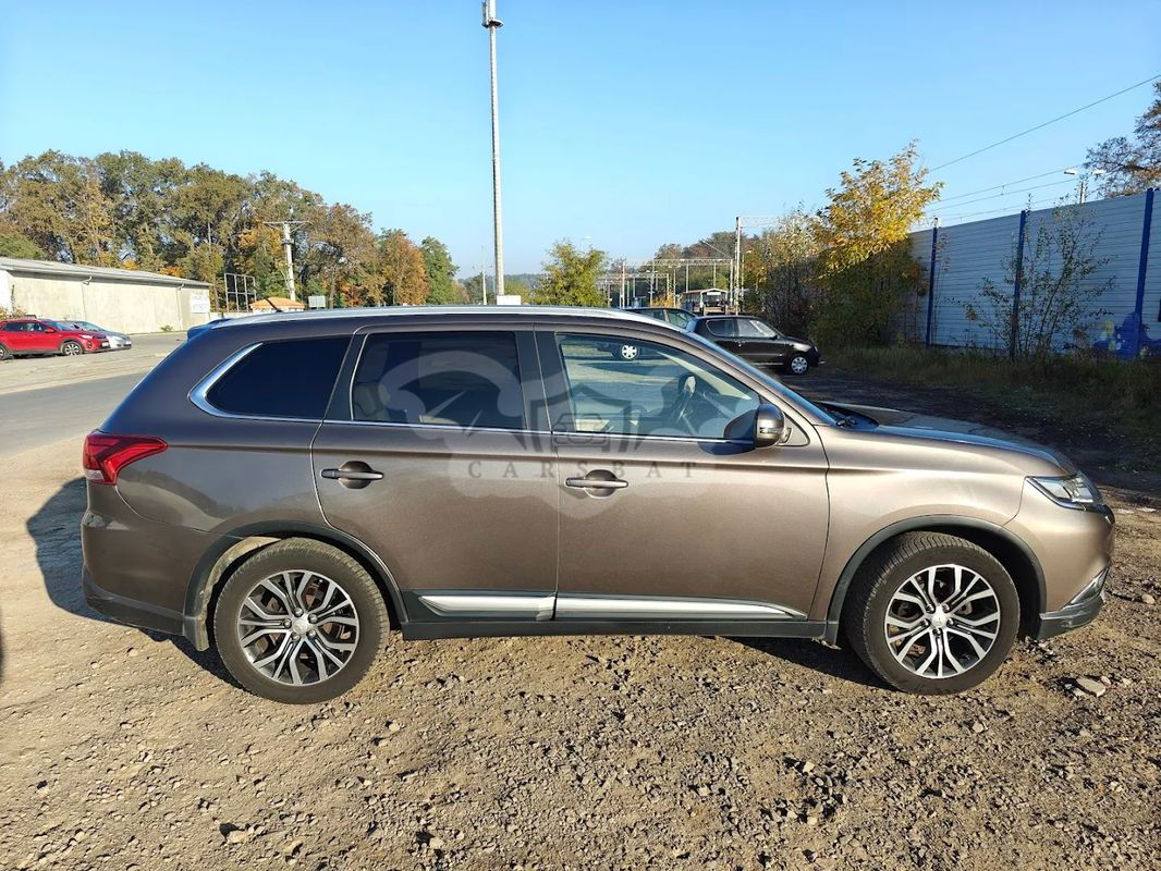 Mitsubishi Outlander III 2016