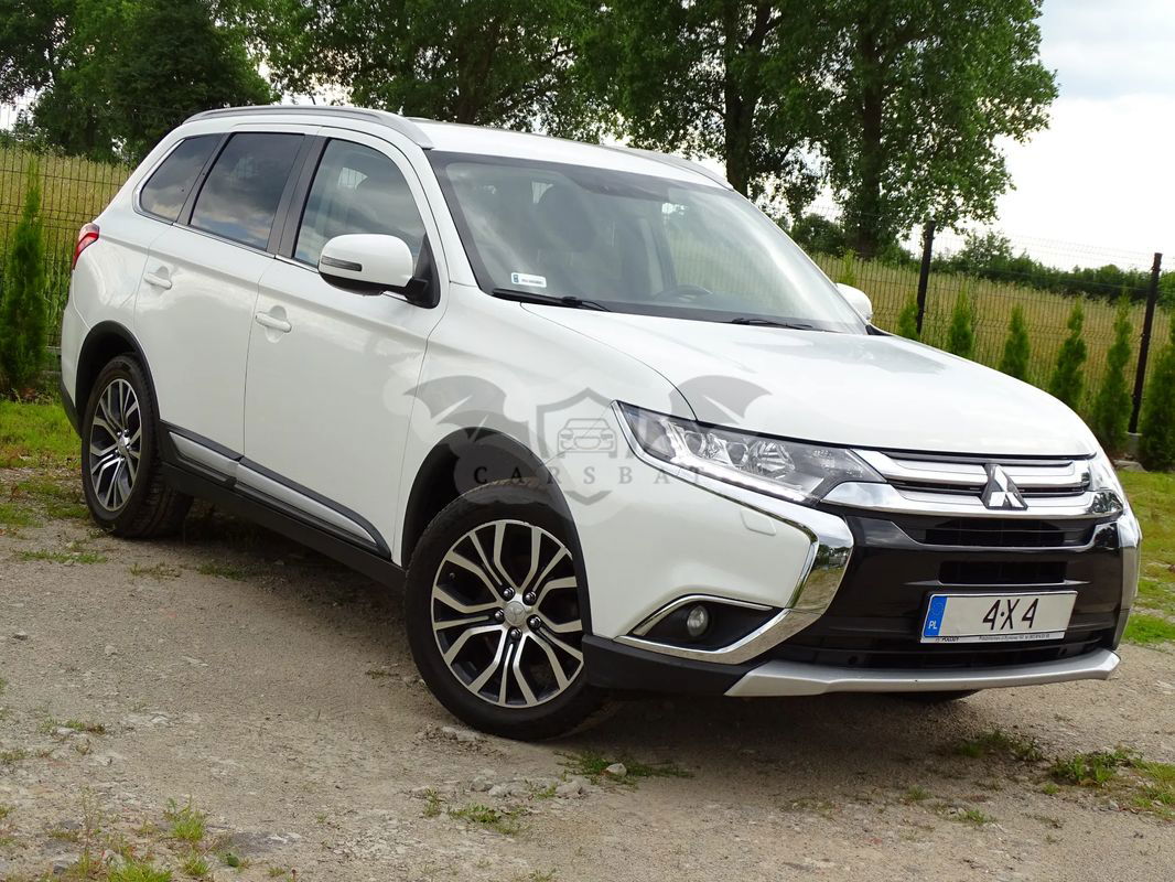 Mitsubishi Outlander III 2.0 Intense + Navi 4WD CVT 2016