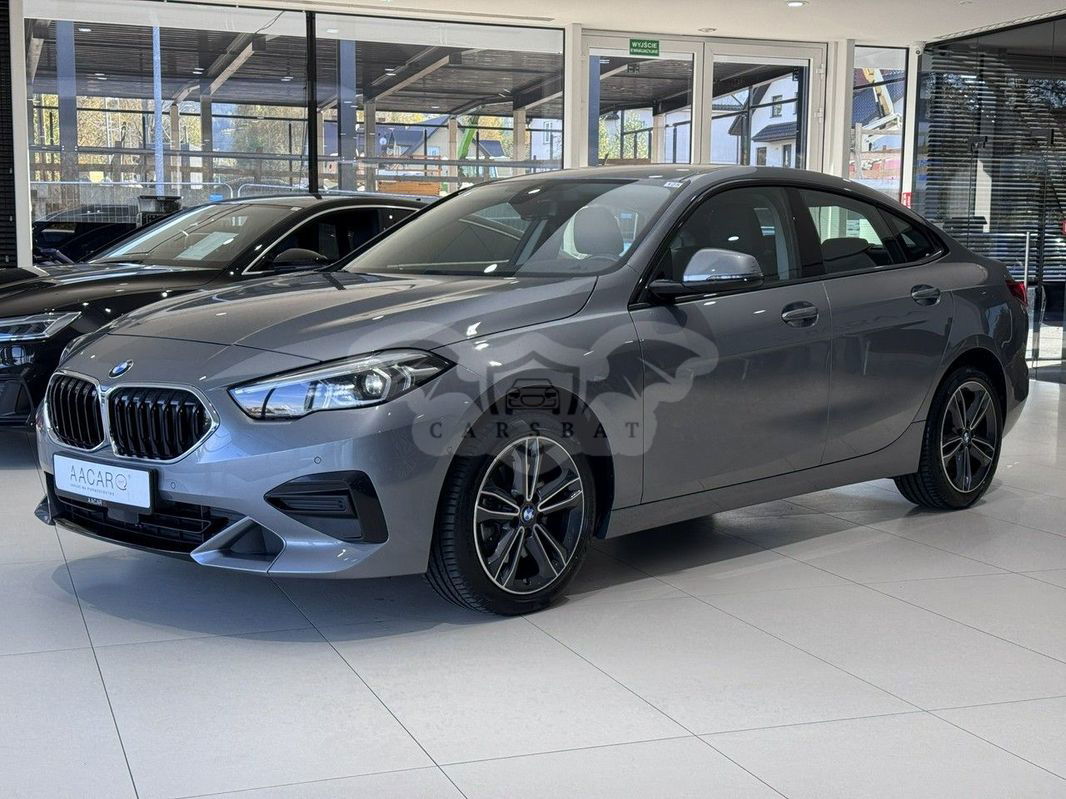 BMW 2 Series 218i Sport Line 2022