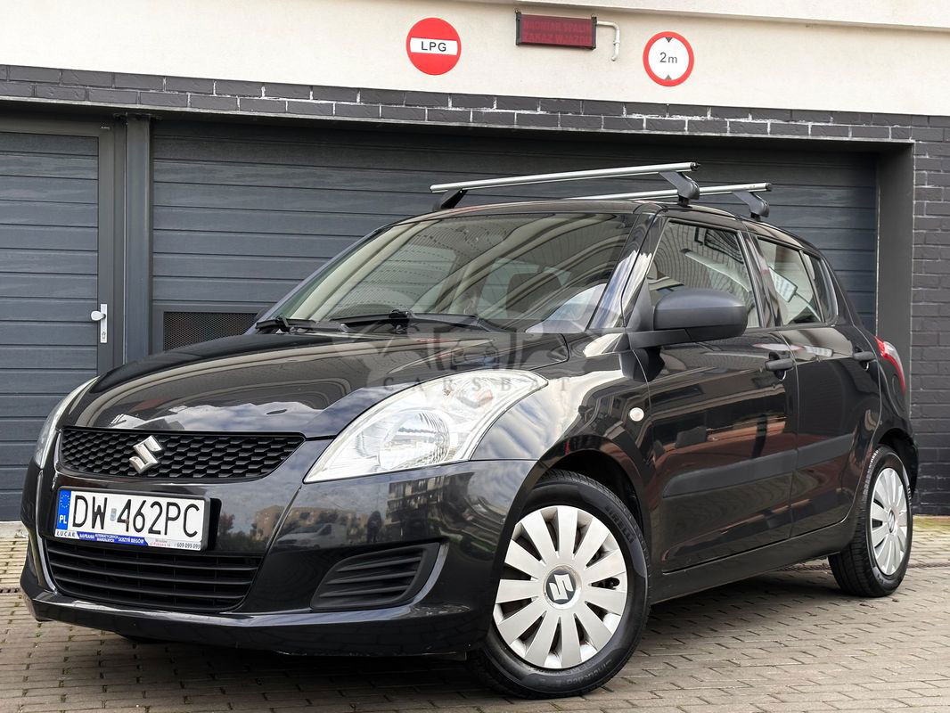 Suzuki Swift V 1.3 Club 2011