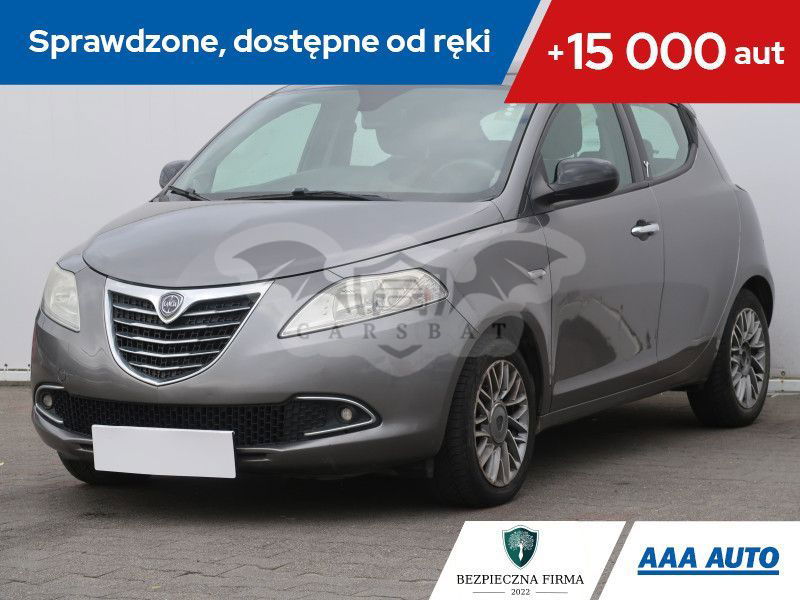 Lancia Ypsilon 2012