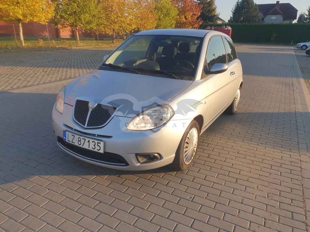 Lancia Ypsilon 1.2 8V Argento (4 os.) 2007