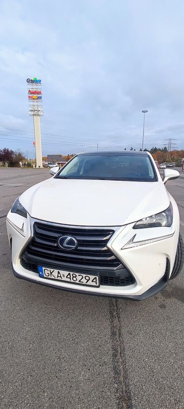 Lexus NX I 300h Prestige AWD 2015