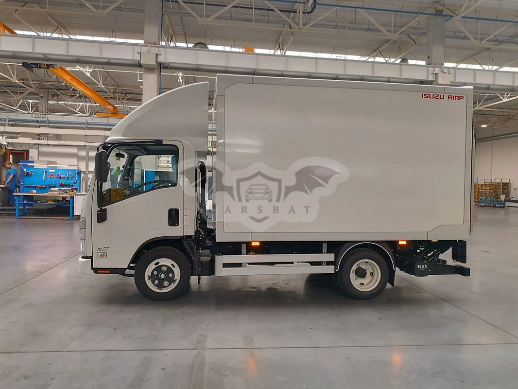Isuzu M21 2024