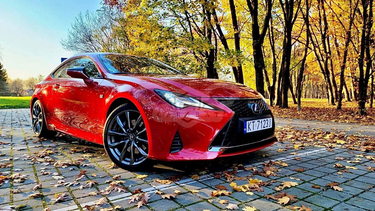 Lexus RC 300h F Sport 2019