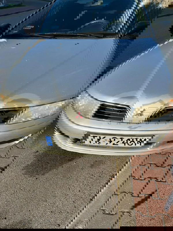 Mitsubishi Carisma II 2001