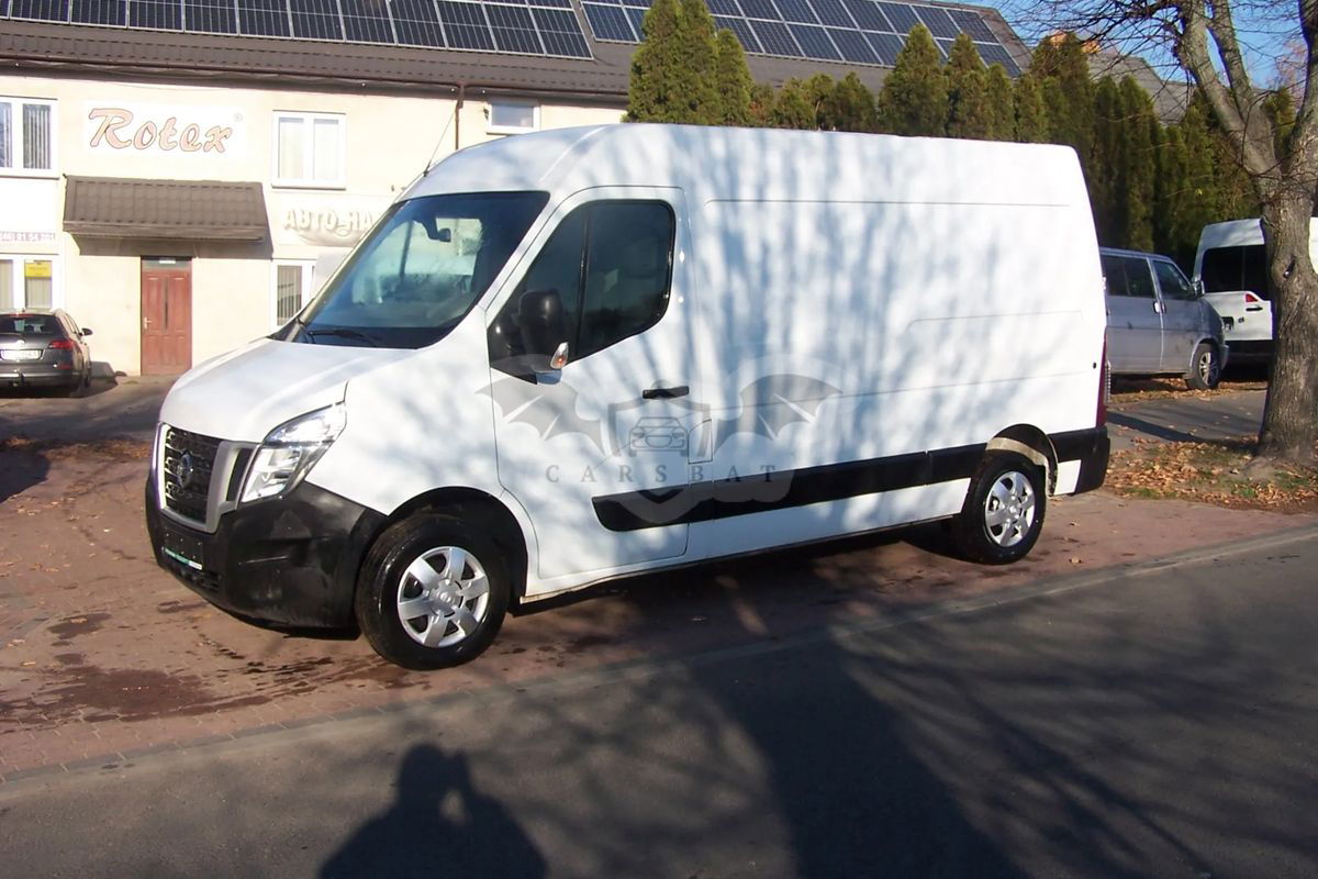 Nissan NV400 2016