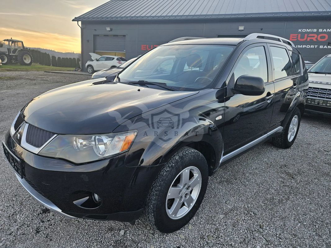 Mitsubishi Outlander II 2.0 DI-D 4WD Inform 2007