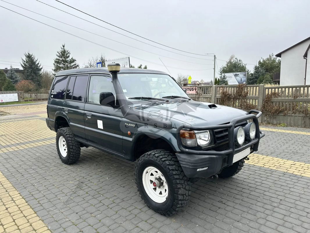Mitsubishi Pajero II 2000