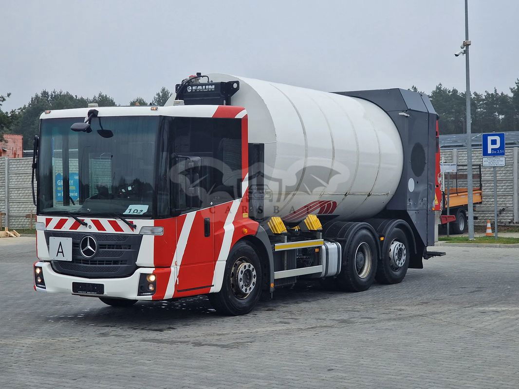 Mercedes-Benz Econic 2015