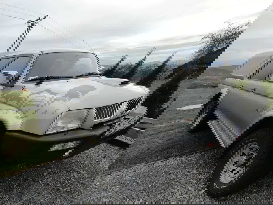 Mitsubishi L200 2005