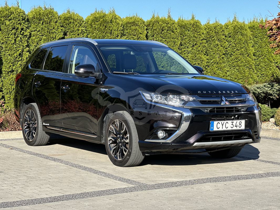 Mitsubishi Outlander III 2.0 4WD Plug-In Hybrid Top 2016