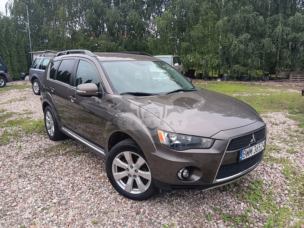 Mitsubishi Outlander III 2.2 DI-D 4WD Diamant Edition 2013
