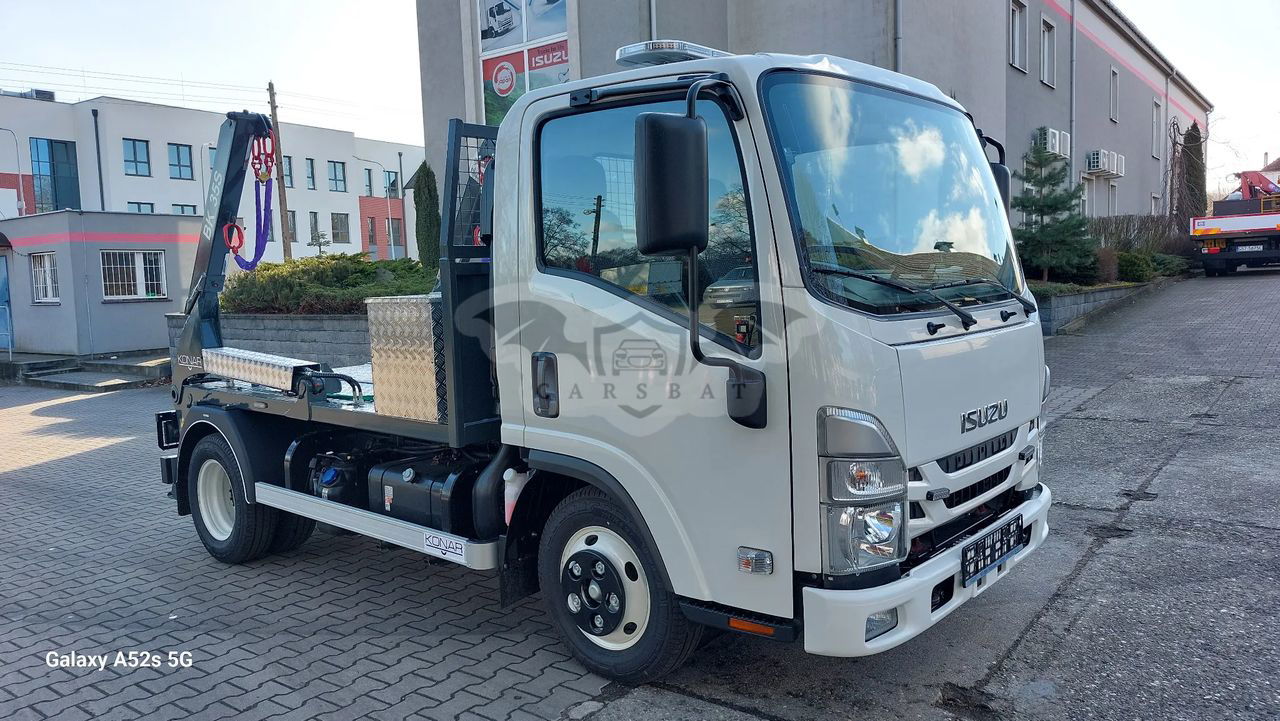 Isuzu M21 2024