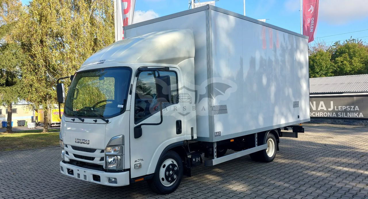 Isuzu M21 2024