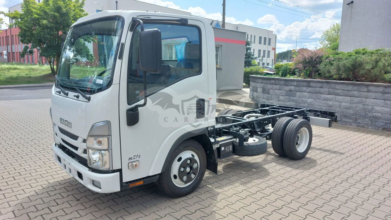 Isuzu M21 2024