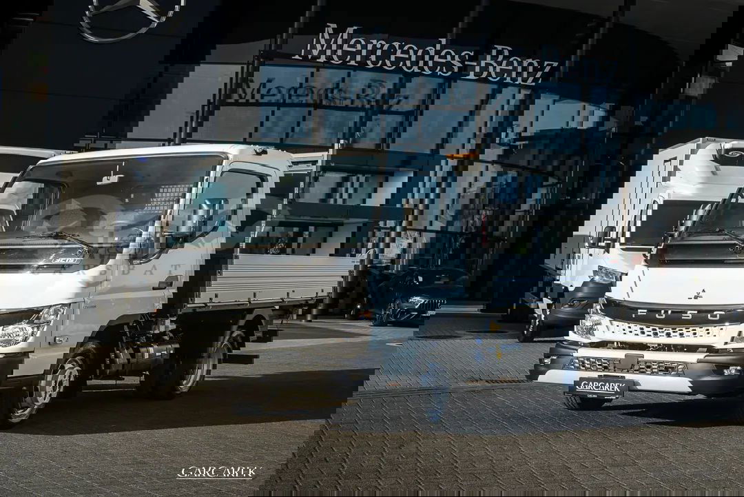 Mitsubishi Fuso Canter 2023