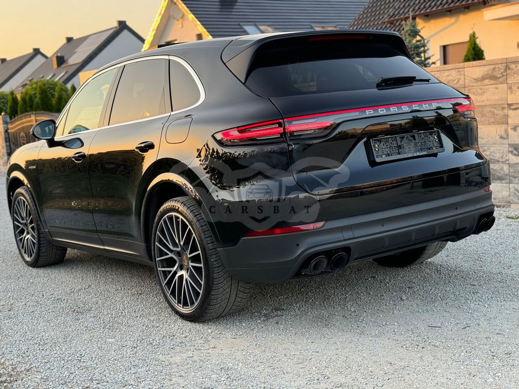 Porsche Cayenne III E-Hybrid Tiptronic S 2021