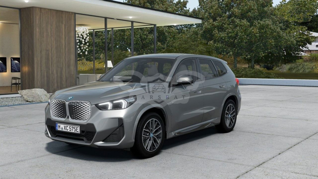 BMW iX1 2024