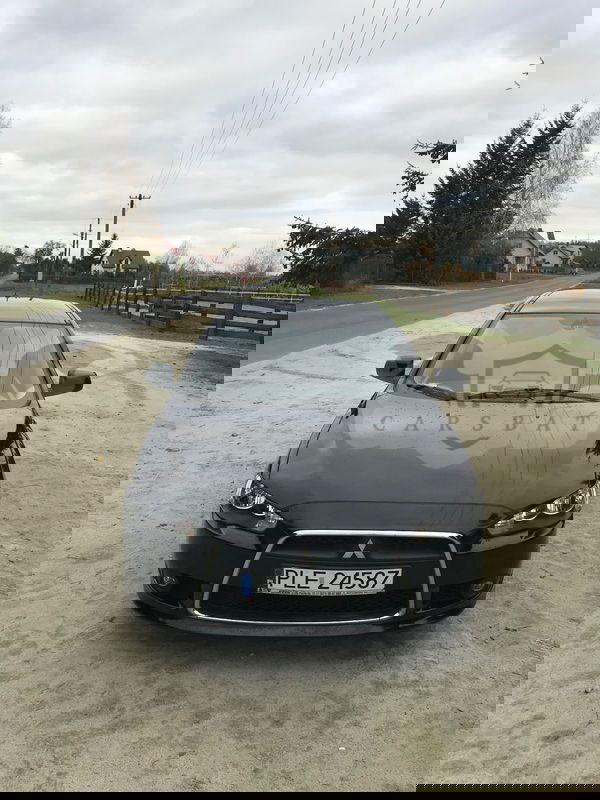 Mitsubishi Lancer IX 1.5 Invite 2010