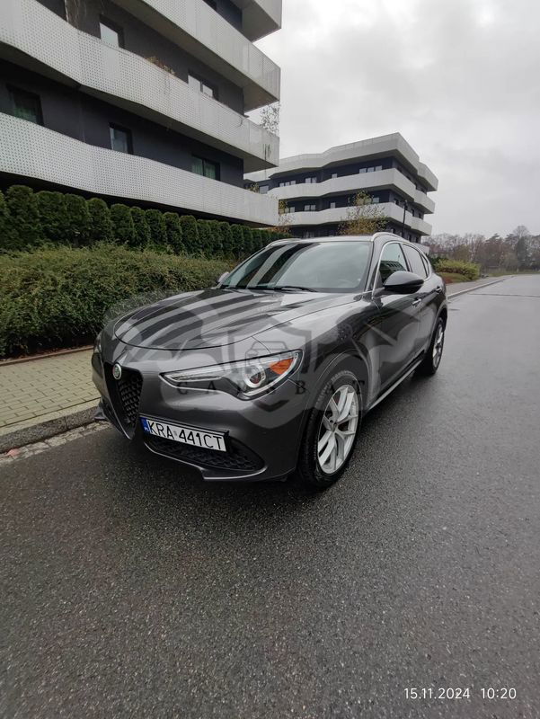 Alfa Romeo Stelvio 2.0 Turbo 16V AT8-Q4 Ti 2017