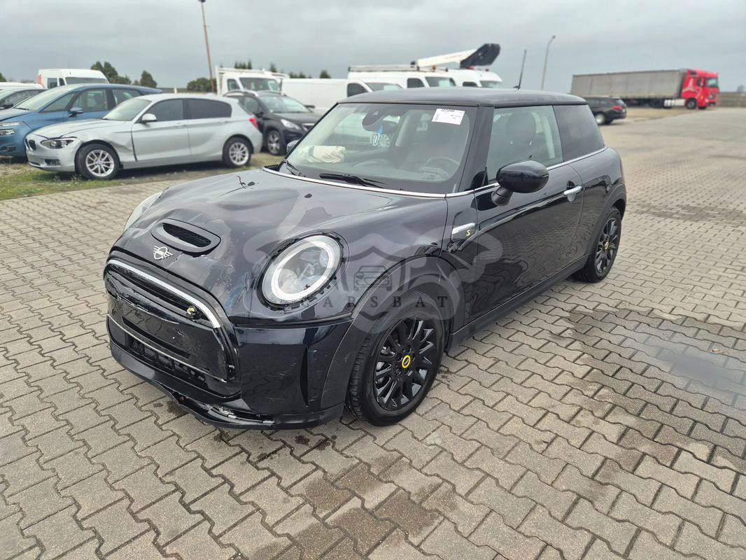 Mini Cooper E Favoured Trim 2023