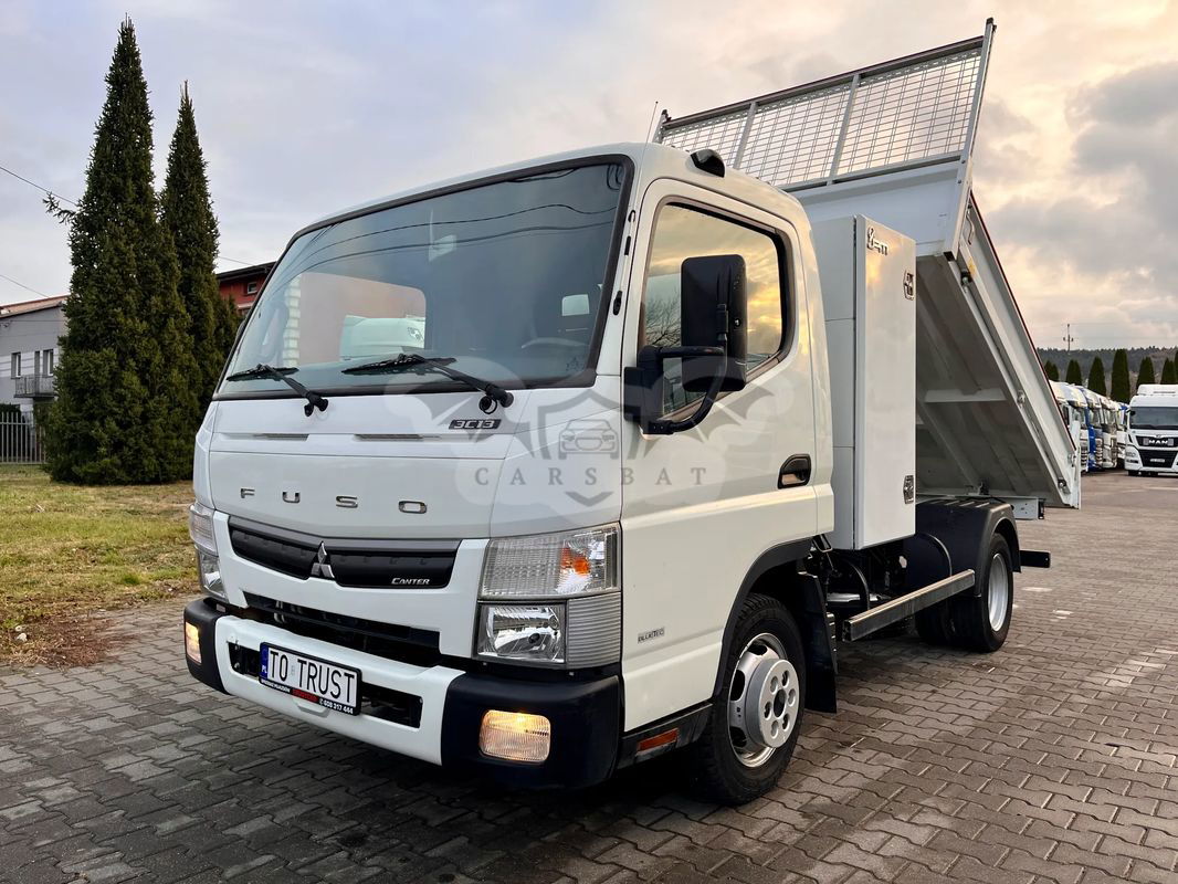 Mitsubishi Fuso Canter 2021