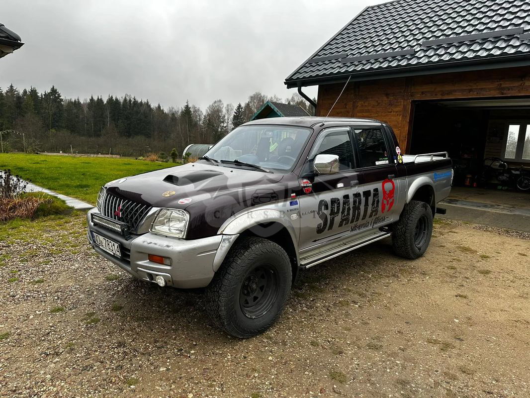 Mitsubishi L200 2.5 TD Intense 2002