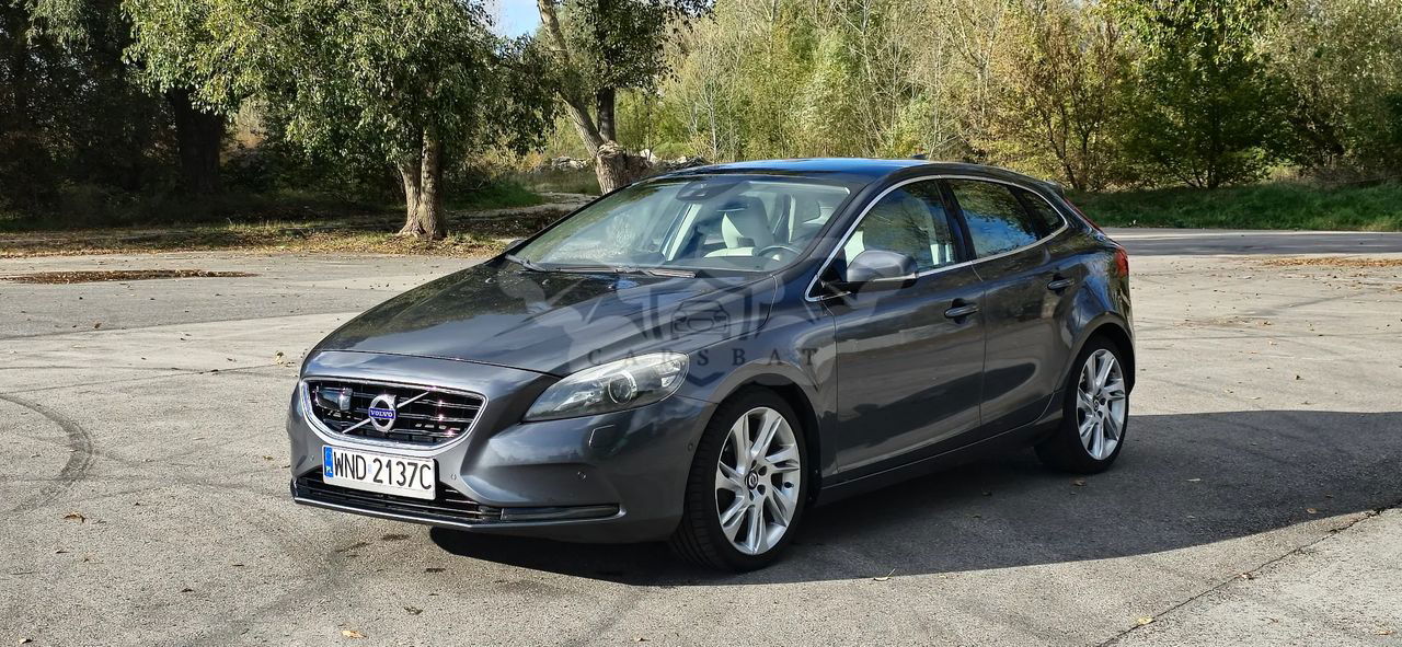 Volvo V40 II D2 2013